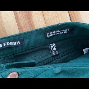 Green skinny jeans 28(6)